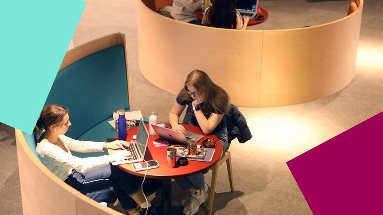 students-studying-in-marshall-building